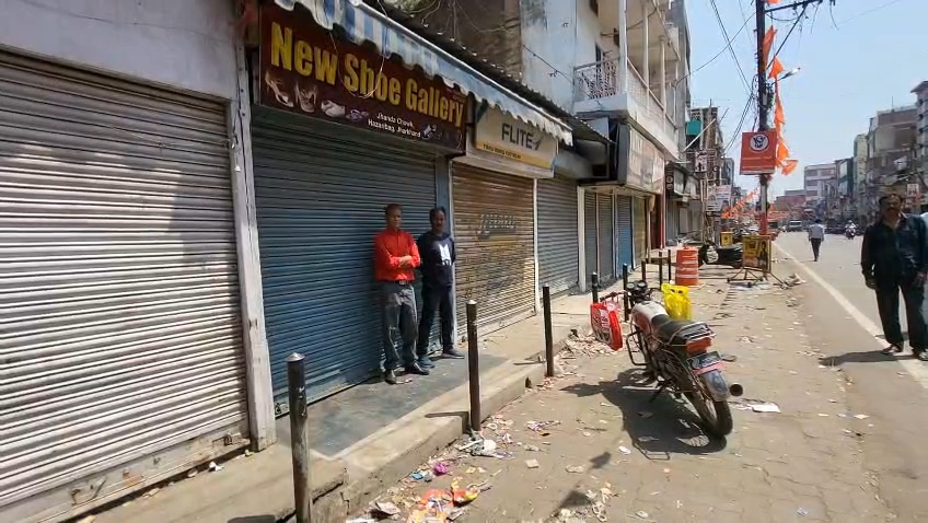 हजारीबागः बच्ची के साथ दरिंदगी और हत्या के विरोध में बंद असरदार, अपराधियों की अब तक गिरफ्तारी नहीं