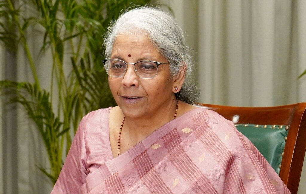 28 करोड़ से अधिक जनधन खाते महिलाओं के पास, नए भारत में बढ़ती भागीदारी : निर्मला सीतारमण