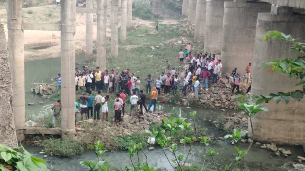 झारखंड में बच्चियों की जान और आबरू दोनों खतरे में, गिरिडीह में पुल के नीचे मिली लापता छात्रा की लाश