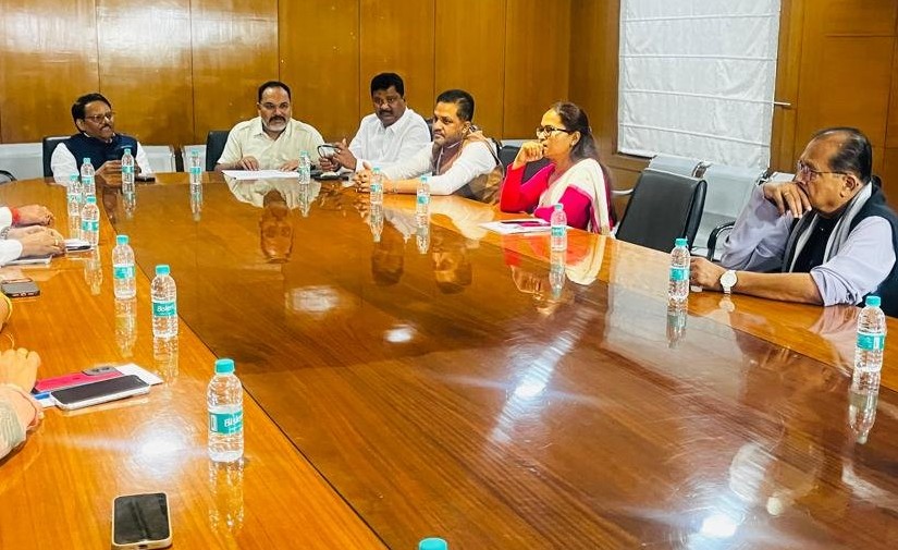 झारखंडः कांग्रेस प्रभारी के राजू की मंत्रियों को हिदायत, अलग-अलग बयानबाजी बंद हो