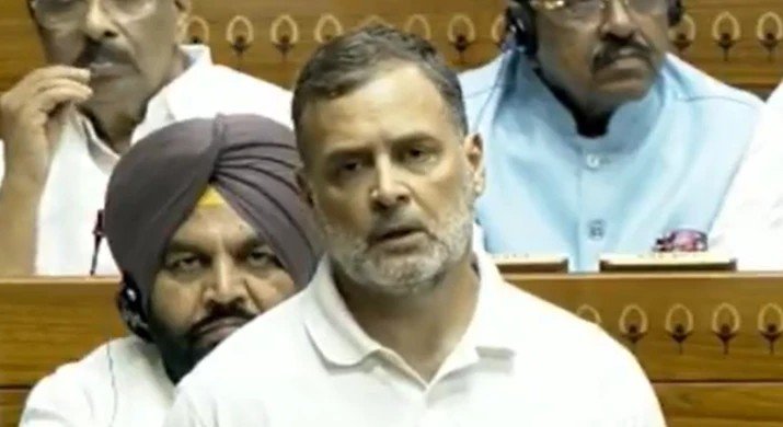पेपर लीक से जुड़े संशोधन बिल पर चर्चा में राहुल गांधी ने क्या कहा, जिससे सत्ता पक्ष ने हंगामा किया