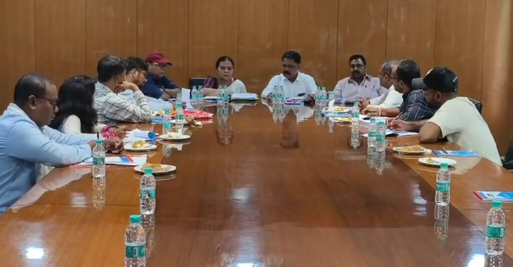तीसरे दौर की वार्ता, छात्रों की दो टूक, सीबीआइ जांच व परीक्षाएं रद्द होने तक आंदोलन, कल विधानसभा घेराव