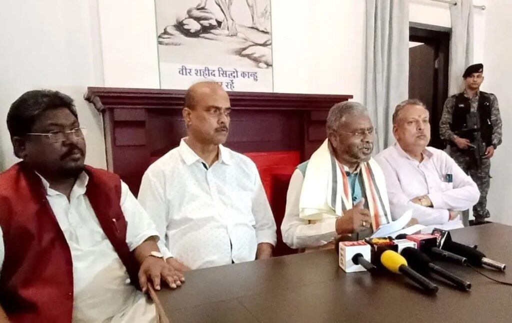 JSSC-CGL- बाबूलाल ने सीआईडी जांच पर उठाए सवाल- ‘पहले क्लीन चिट कैसे दी गई, चेयरमैन, सचिव को हटाए सरकार’