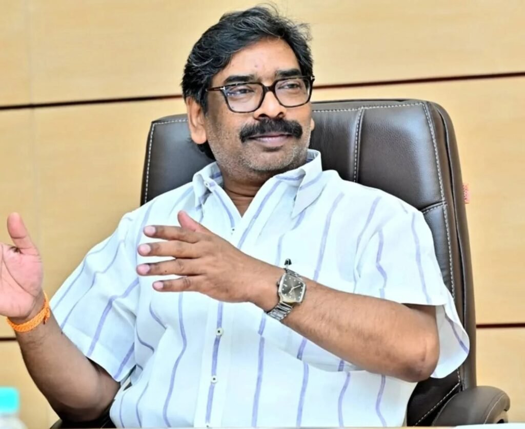 जमीन से जुड़े मामले में फिर हाई कोर्ट पहुंचे सीएम हेमंत, याचिका पर कल सुनवाई