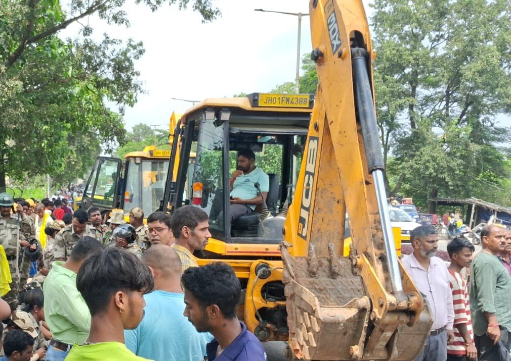 एचईसी बाईपास में अतिक्रमण हटाओ अभियान पर हाईकोर्ट की रोक,खुद कब्जा हटाने के लिए 31 दिसंबर तक का समय