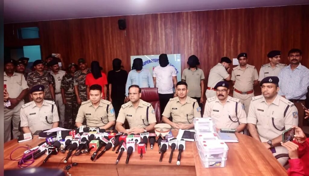 जमशेदपुर के कारोबारी निखार सबलोक हत्याकांड का खुलासा, छह अपराधी गिरफ्तार, यूपी से बुलाया गया था शूटर