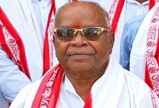 पिपरवार-टंडवा मार्ग पर बस और कार की टक्कर में रैयत विस्थापित मोर्चा के अध्यक्ष की मौत