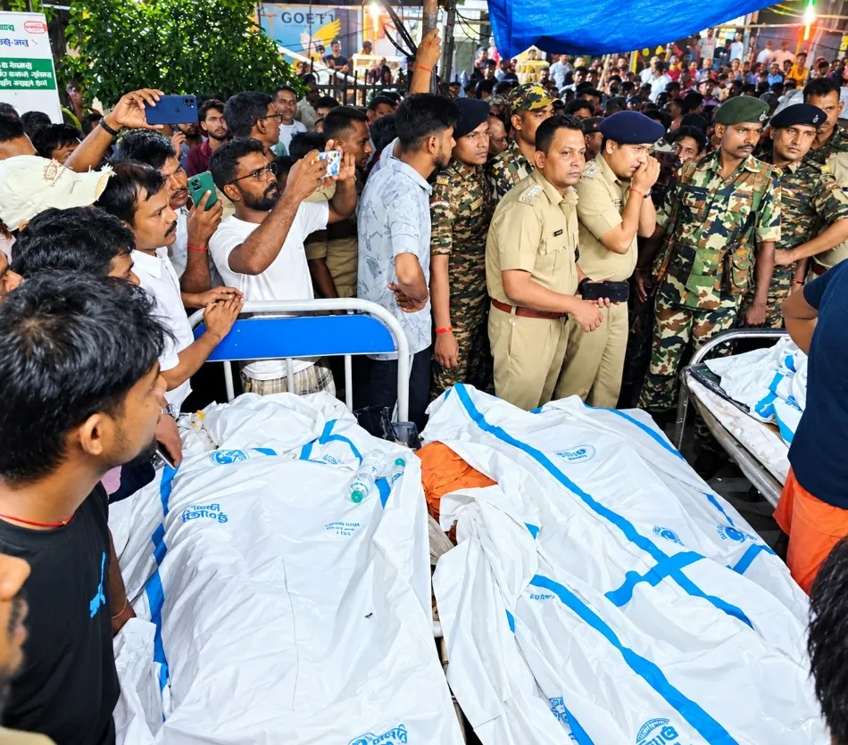 बिहार के वैशाली में नाव पलटीः 13 बच्चों की मौत, 6 लोगों को बचाया गया, 6 लाख मुआवजे की घोषणा