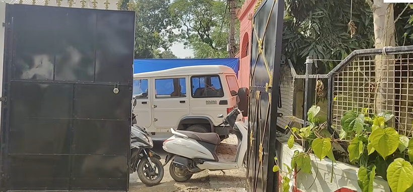 रांचीः अशोक नगर में रास्ता विवाद, एसडीओ ने डीआईजी आलोक प्रियदर्शी और पत्रकार शारीफ को नोटिस जारी किया